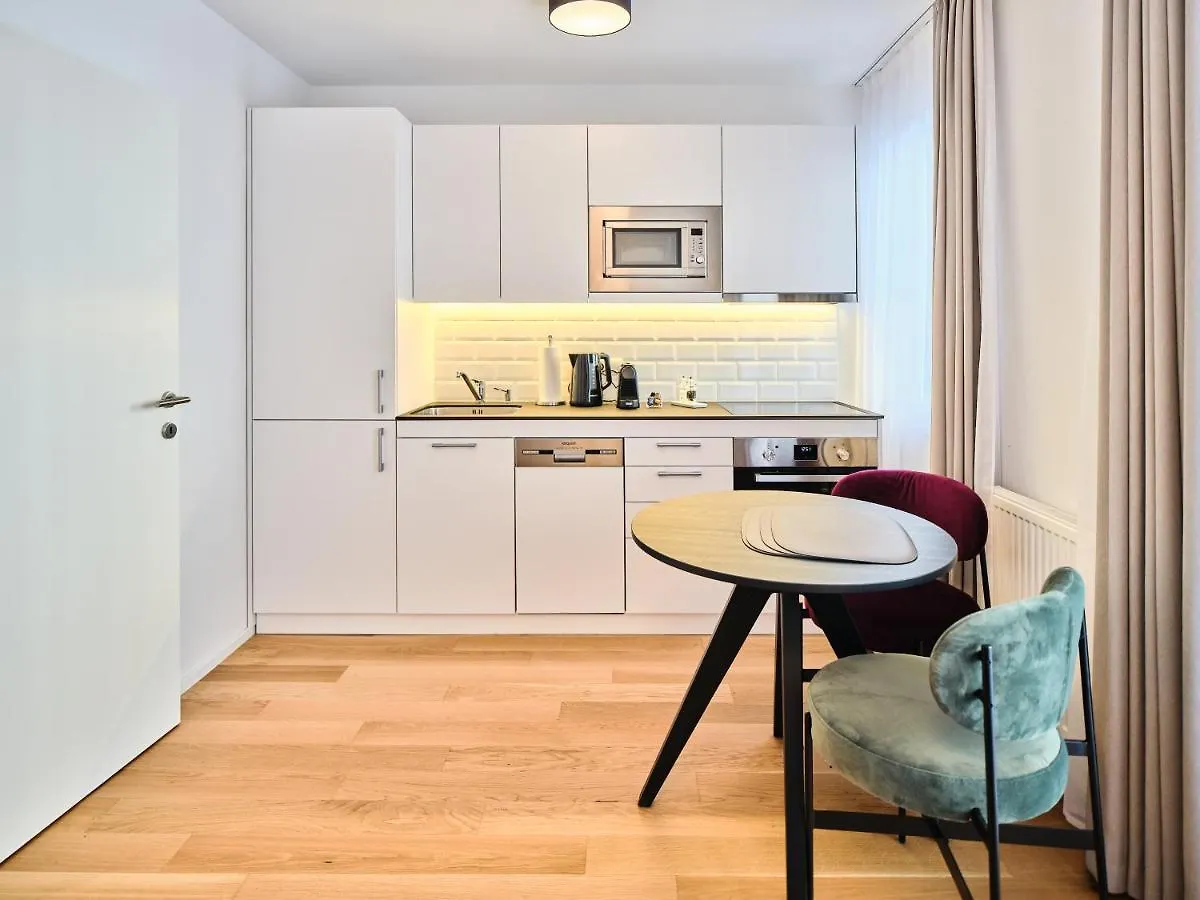 Myfavorit Apartments - Spacious Apartments Next To Puplic Transport U1 Direct Connection To Citycenter Vienne