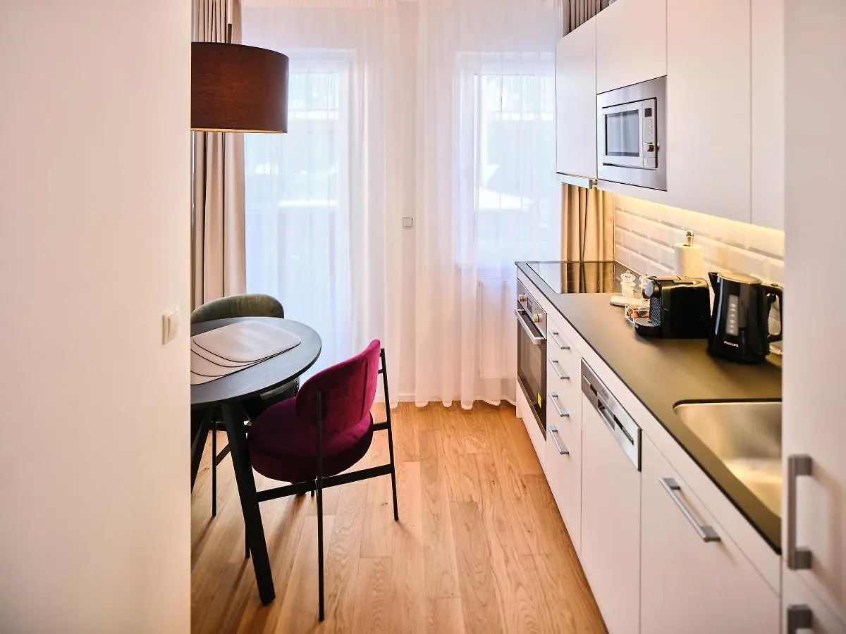 Myfavorit Apartments - Spacious Apartments Next To Puplic Transport U1 Direct Connection To Citycenter Vienne