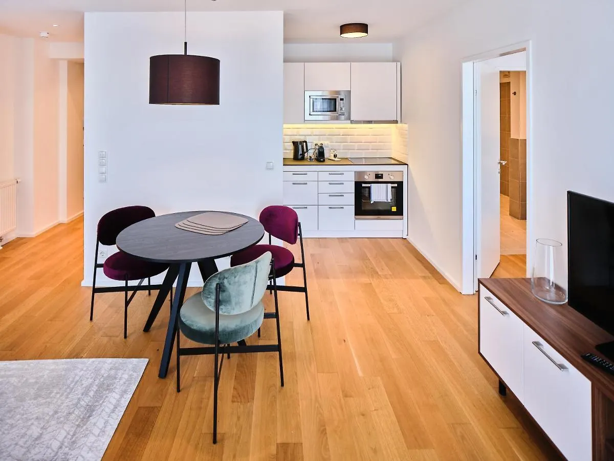 Myfavorit Apartments - Spacious Apartments Next To Puplic Transport U1 Direct Connection To Citycenter Vienne
