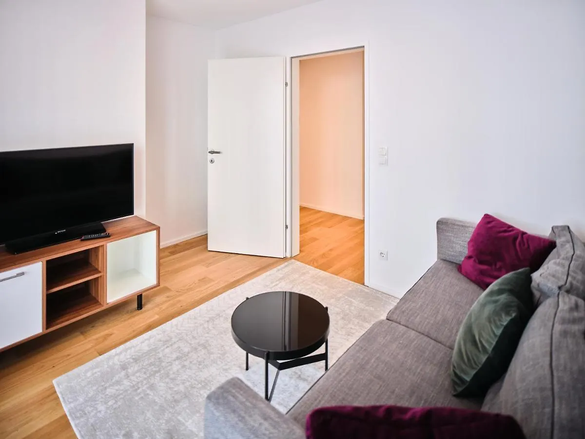 Myfavorit Apartments - Spacious Apartments Next To Puplic Transport U1 Direct Connection To Citycenter Vienne
