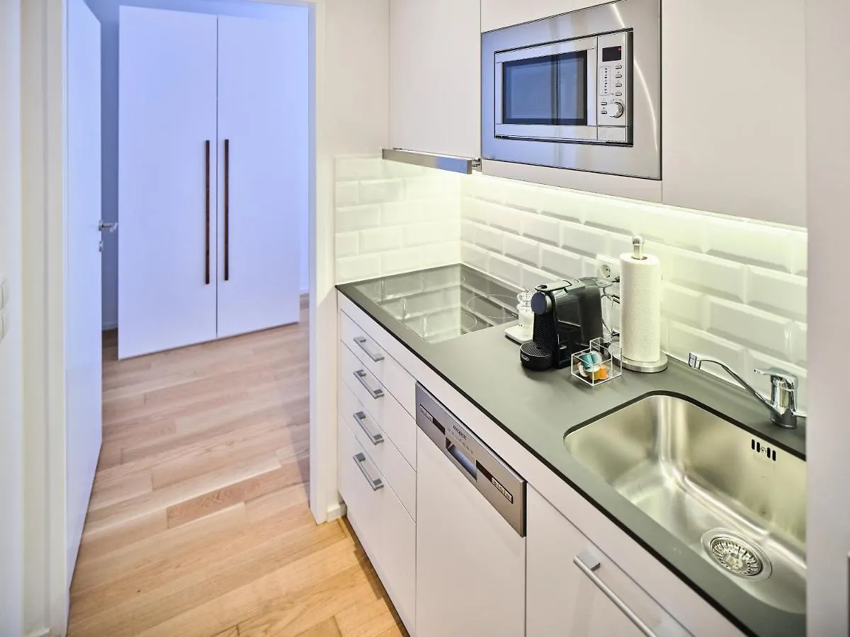 Myfavorit Apartments - Spacious Apartments Next To Puplic Transport U1 Direct Connection To Citycenter Vienne 0*,  Autriche