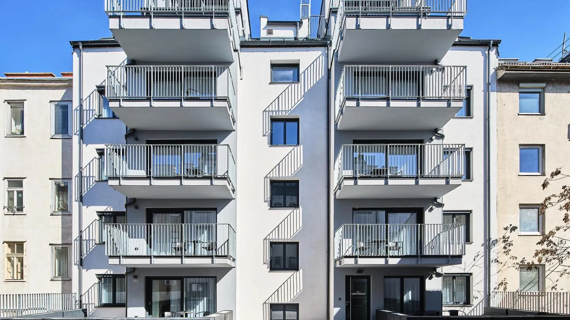Myfavorit Apartments - Spacious Apartments Next To Puplic Transport U1 Direct Connection To Citycenter Vienne
