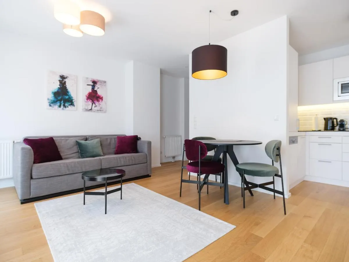 Myfavorit Apartments - Spacious Apartments Next To Puplic Transport U1 Direct Connection To Citycenter Vienna 0*,  Austria