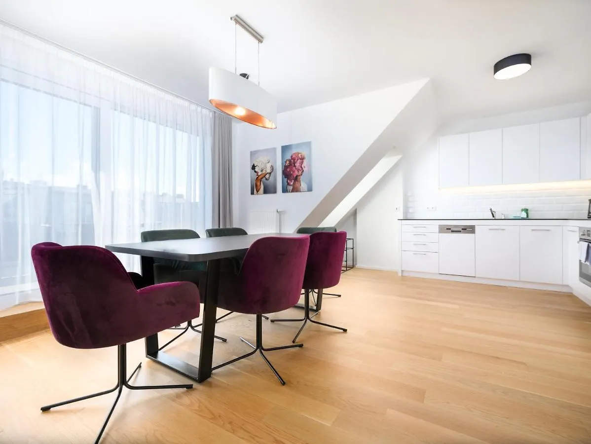 Myfavorit Apartments - Spacious Apartments Next To Puplic Transport U1 Direct Connection To Citycenter Vienna