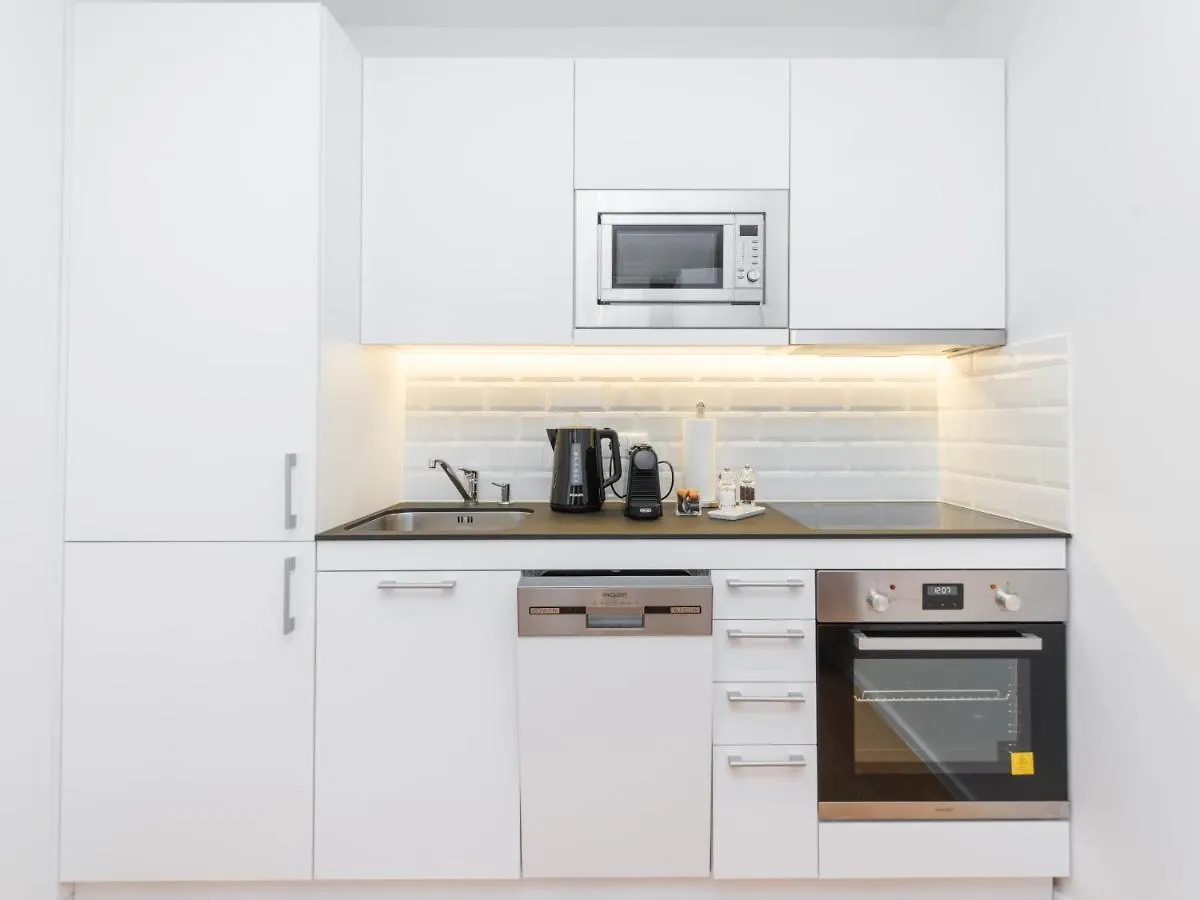 Myfavorit Apartments - Spacious Apartments Next To Puplic Transport U1 Direct Connection To Citycenter Vienna