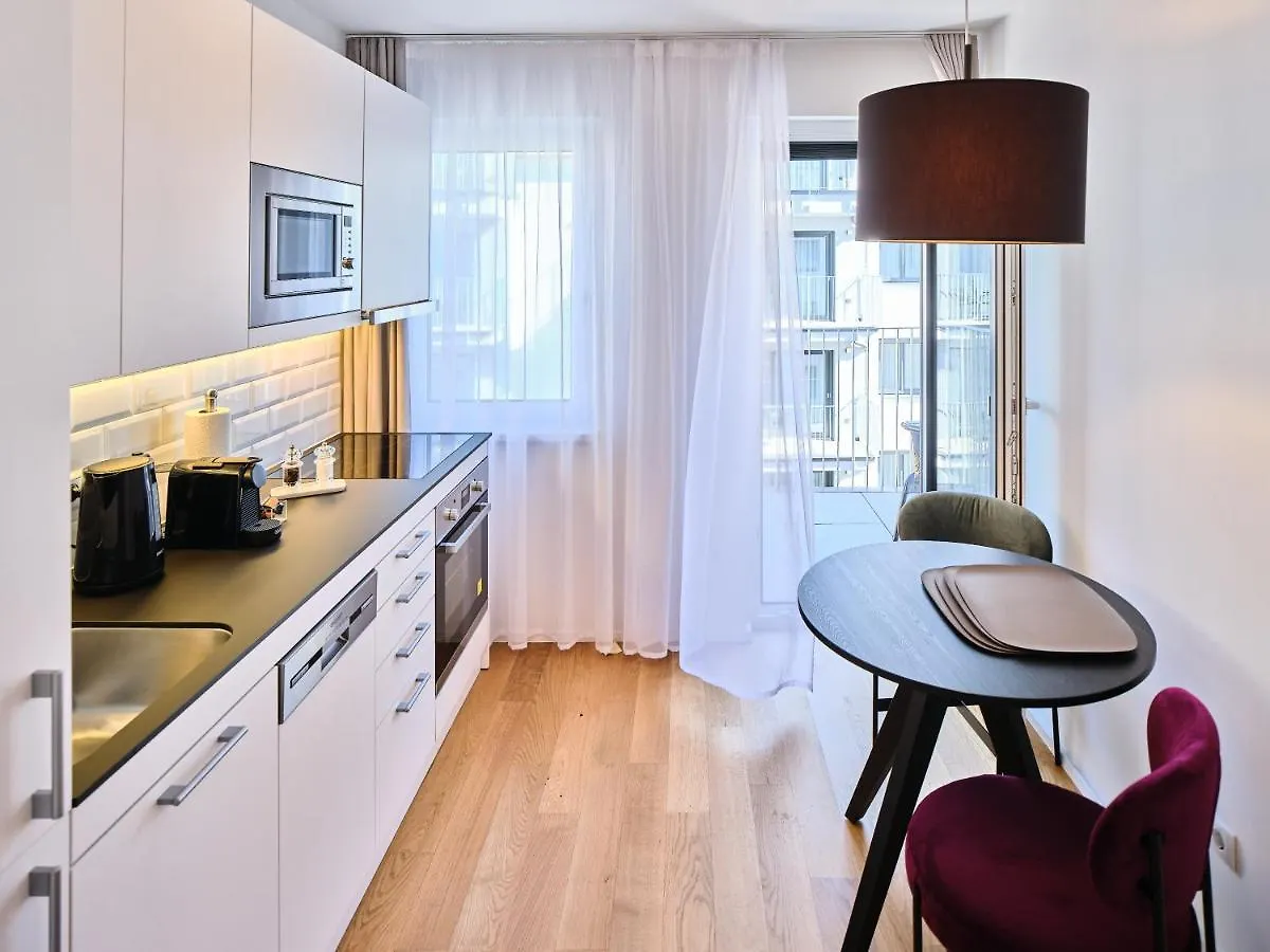 Myfavorit Apartments - Spacious Apartments Next To Puplic Transport U1 Direct Connection To Citycenter Vienna