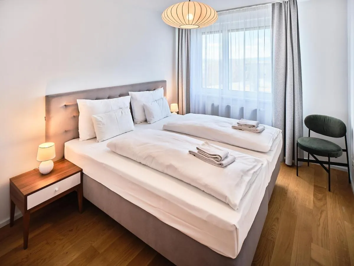Myfavorit Apartments - Spacious Apartments Next To Puplic Transport U1 Direct Connection To Citycenter Vienna 0*,