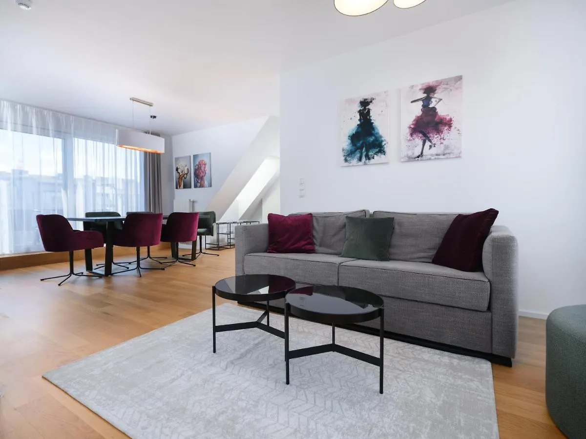 Myfavorit Apartments - Spacious Apartments Next To Puplic Transport U1 Direct Connection To Citycenter Vienna