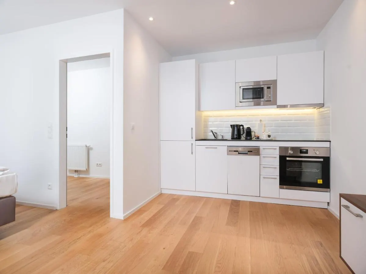 Myfavorit Apartments - Spacious Apartments Next To Puplic Transport U1 Direct Connection To Citycenter Vienna Austria