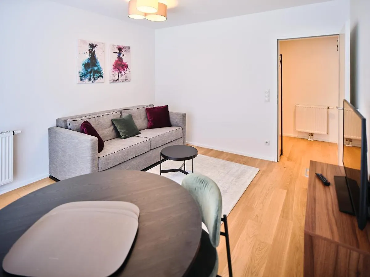 Myfavorit Apartments - Spacious Apartments Next To Puplic Transport U1 Direct Connection To Citycenter Vienna